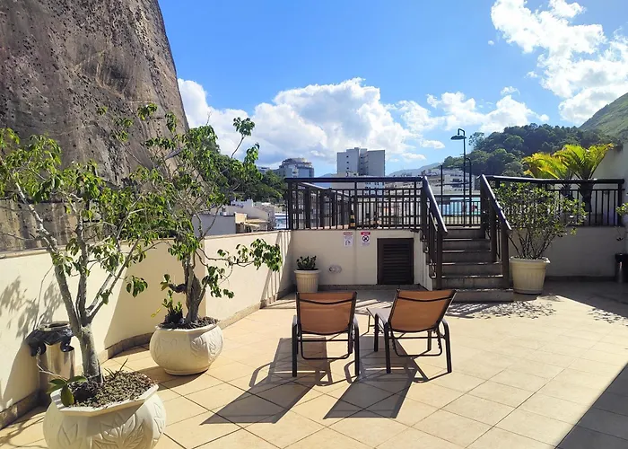 Flat Em Copacabana Com Piscina, Garagem Inclusa E Portaria 24H A 4 Min Da Praia