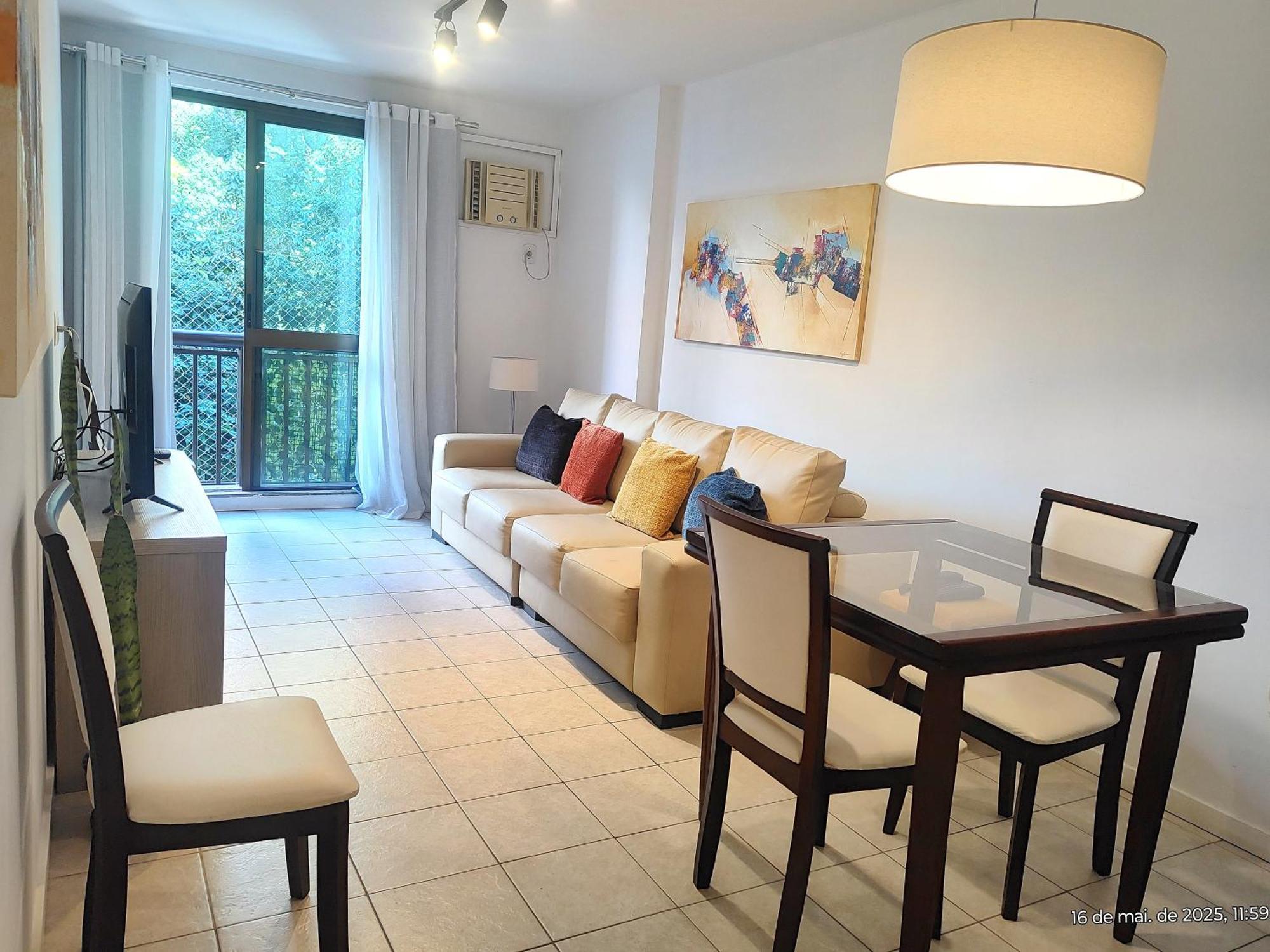 Apartamento Flat Em Copacabana Com Piscina, Garagem Inclusa E Portaria 24h A 4 Min Da *